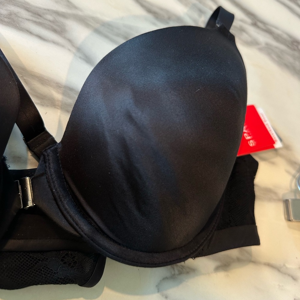 Spanx Racerback Demi Lace - Picture 5 of 7